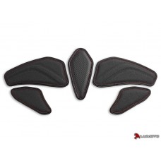 LUIMOTO TANK LEAF Tank Pads for the MV Agusta Brutale 1090 / 990 / 1078 / 910 / 750 LUIMOTO TANK LEAF Tank Pads for the MV Agusta Brutale 1090 / 990 / 1078 / 910 / 750